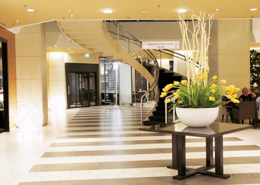 hotel-nikko-düsseldorf-lobby